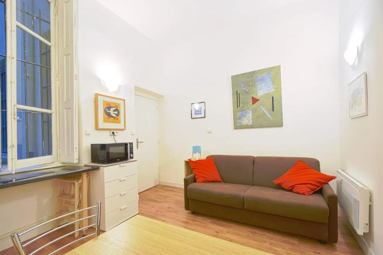 Apartment Quiet Studio In The Center Of Lyon